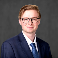 Corporate Headshot Business Portraits for Renaissance Financial in Overland Park, Kansas. Kansas City and Overland Park Headshot Portrait Wedding and Commercial Photographer | Kevin Ashley Photography